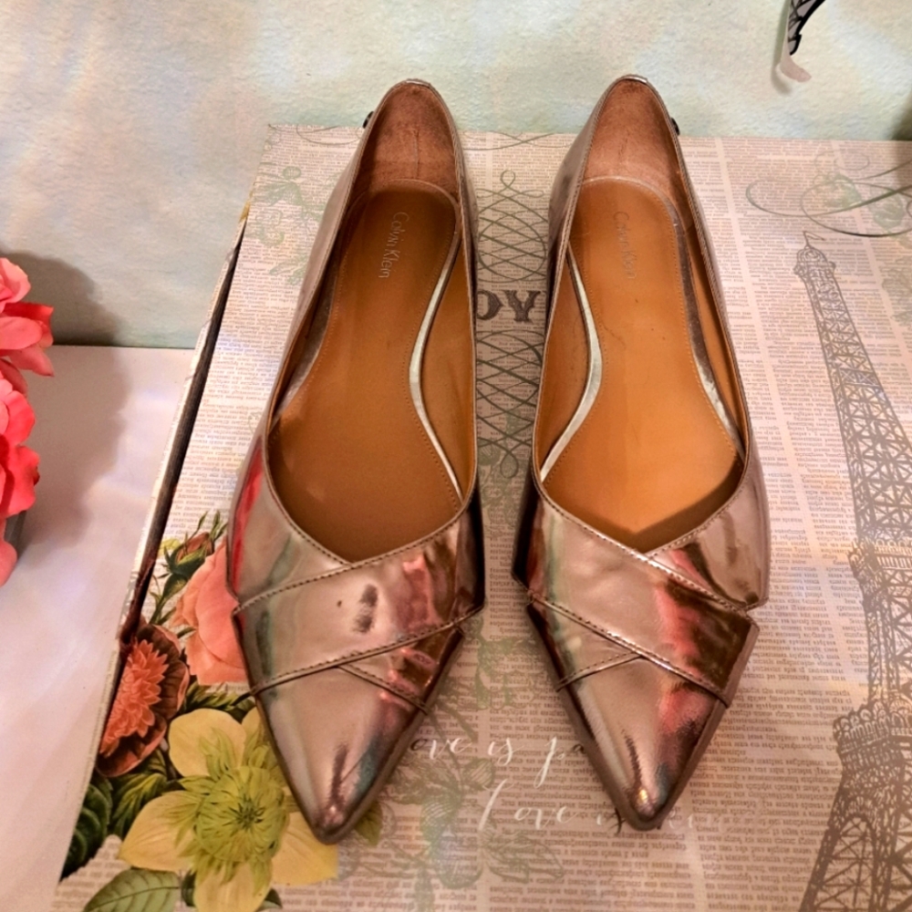 CALVIN KLEIN Metallic Gailia Criss Cross Cut Out Pointed Toe Flats 8.5